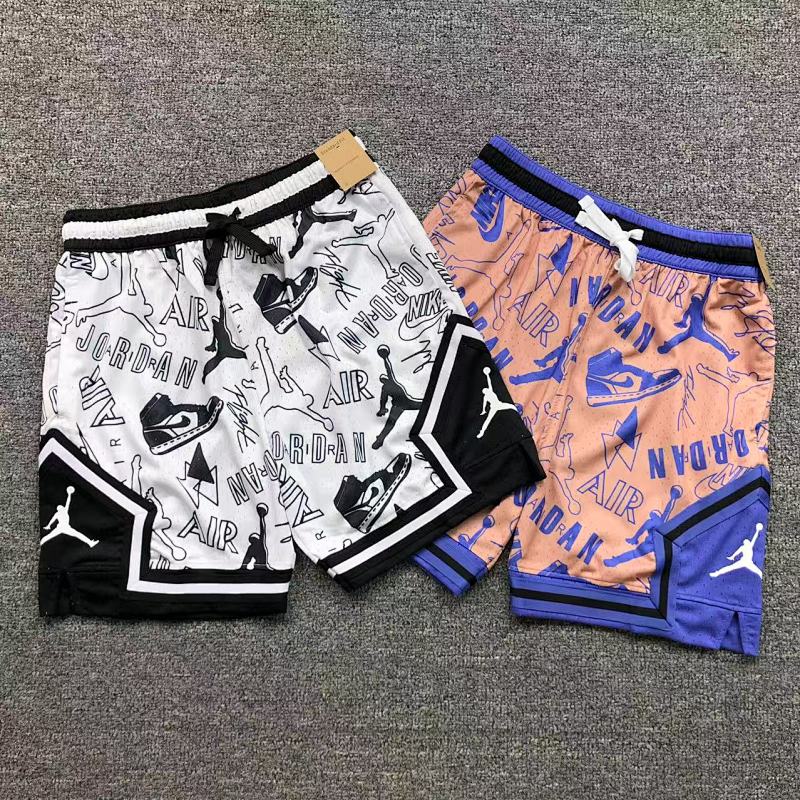 AIR JORDAN SHORTS 11071024002（im 170cm 60kg i wear size L in the phot）