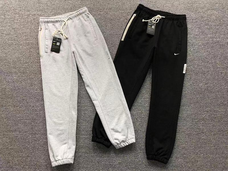 NIKE TROUSERS 511030385 （im 170cm 60kg i wear size M in the phot）