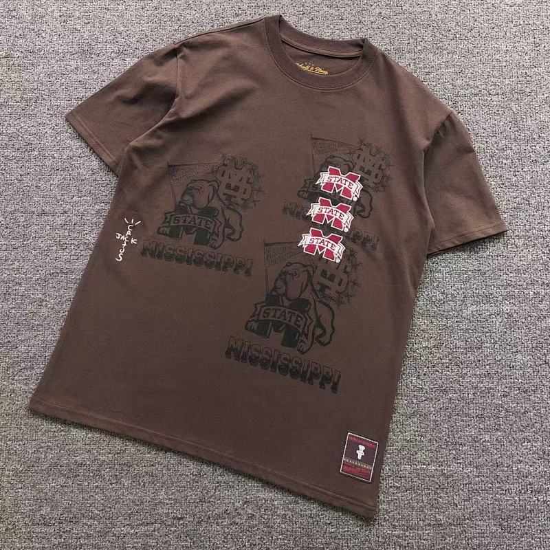 TRAVIS SCOTT T-SHIRT 214300746（im 170cm 60kg i wear size L in the phot）