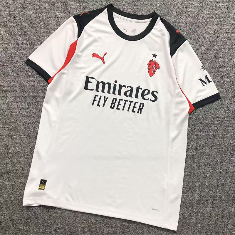 FOOTBALL T-SHIRT 11052301002（im 170cm 60kg i wear size L in the phot）