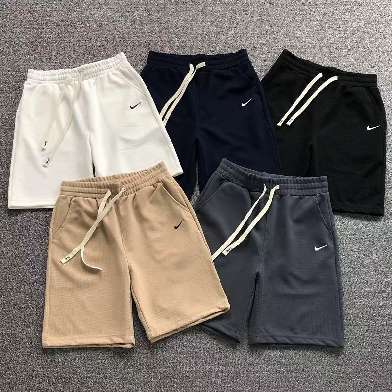 NIKE SHORTS 4204142201（im 170cm 60kg i wear size L in the phot）