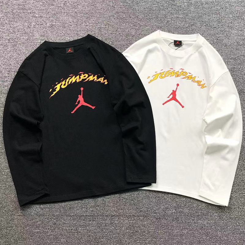 AIR JORDAN LONG SLEEVED 2111081601（im 170cm 60kg i wear size M in the phot）