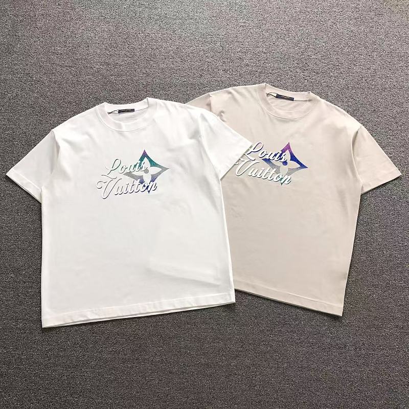 LV T-SHIRT 42042906133（im 170cm 60kg i wear size 2XL in the phot）