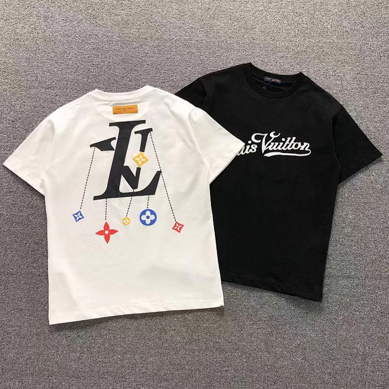 LV T-SHIRT 582605126（im 170cm 60kg i wear size XS in the phot）