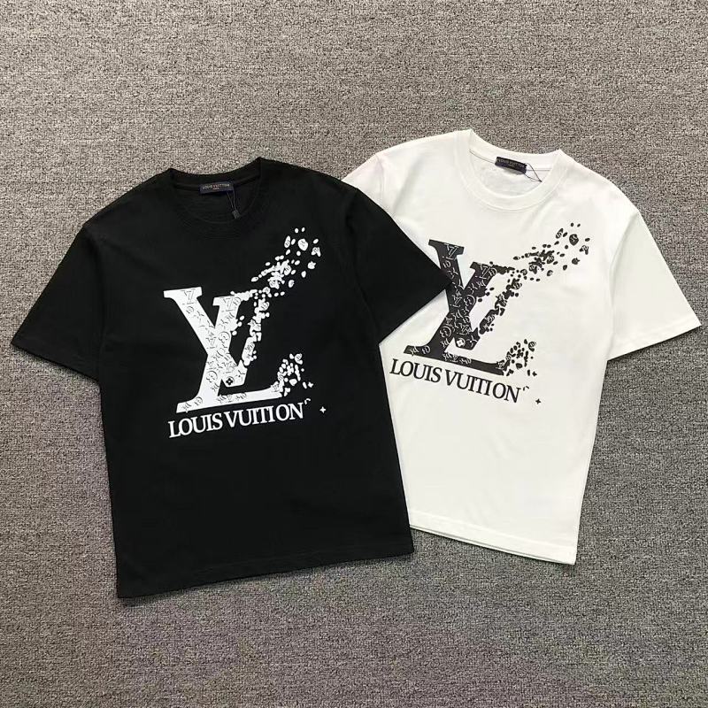 LV T-SHIRT 22040361001（im 170cm 60kg i wear size XS in the phot）
