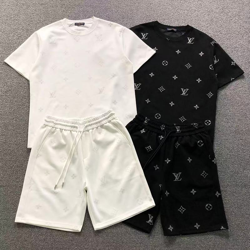 LV T-SHIRT SHORTS 5260212147（im 170cm 60kg i wear size XL in the phot）