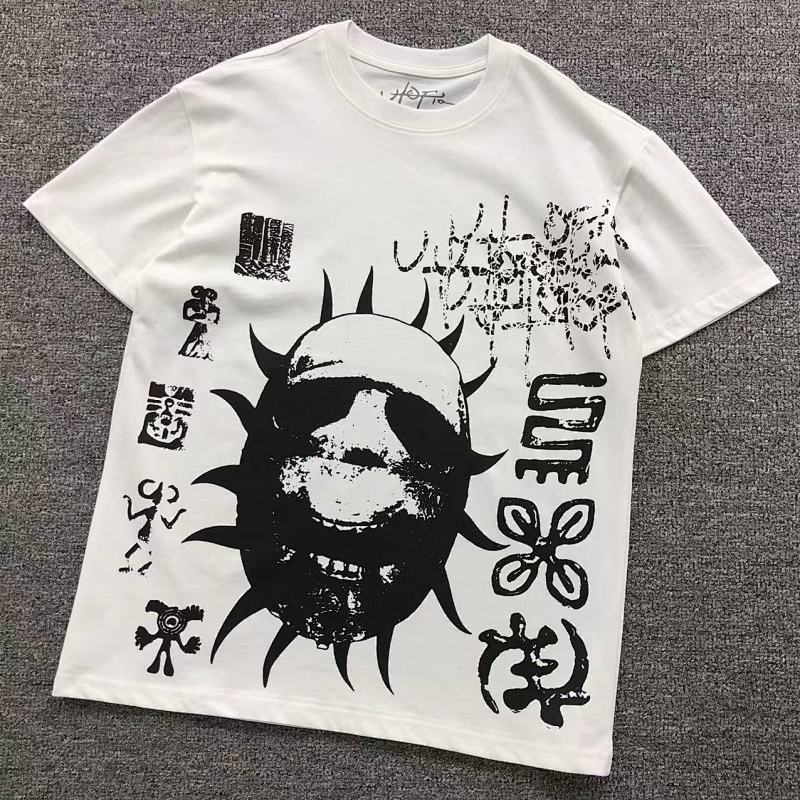 TRAVIS SCOTT T-SHIRT 411134446（im 170cm 57kg i wear size S in the phot）