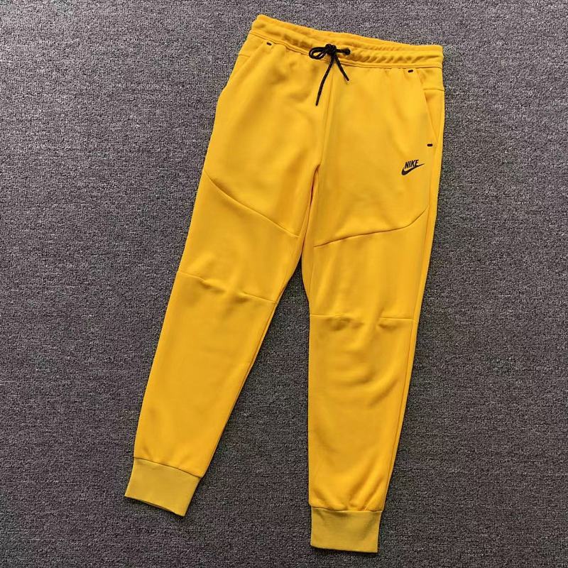 NIKE TROUSERS 21060235001（im 170cm 60kg i wear size M in the phot）