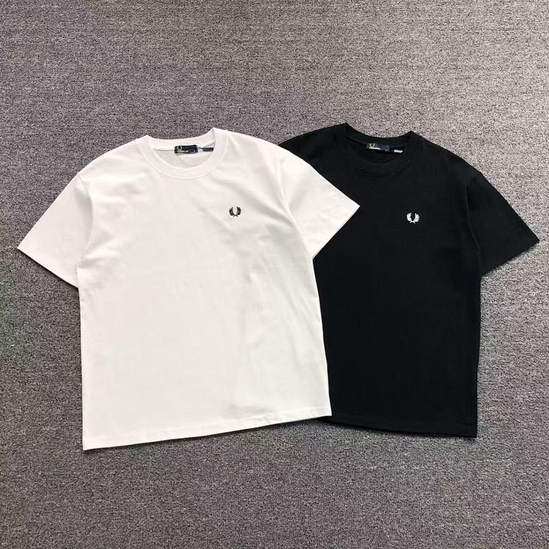 FRED PERRY T-SHIRT 41062505123（im 170cm 60kg i wear size M in the phot）