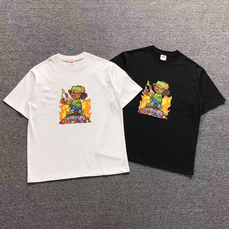 SUPREME T-SHIRT 4104061021（im 170cm 60kg i wear size M in the phot）