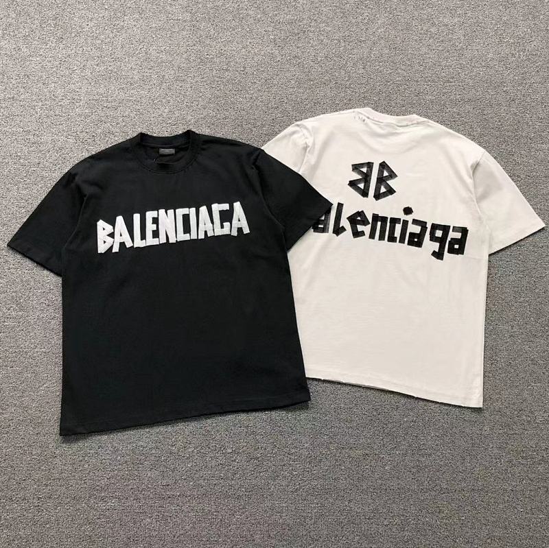 BALENCIAGA T-SHIRT 4104070221 （im 170cm 60kg i wear size M in the phot）
