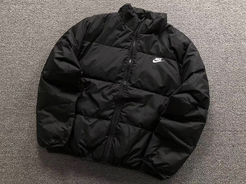 NIKE DOWN JACKETS 42072909001（im 170cm 60kg i wear size M in the phot）