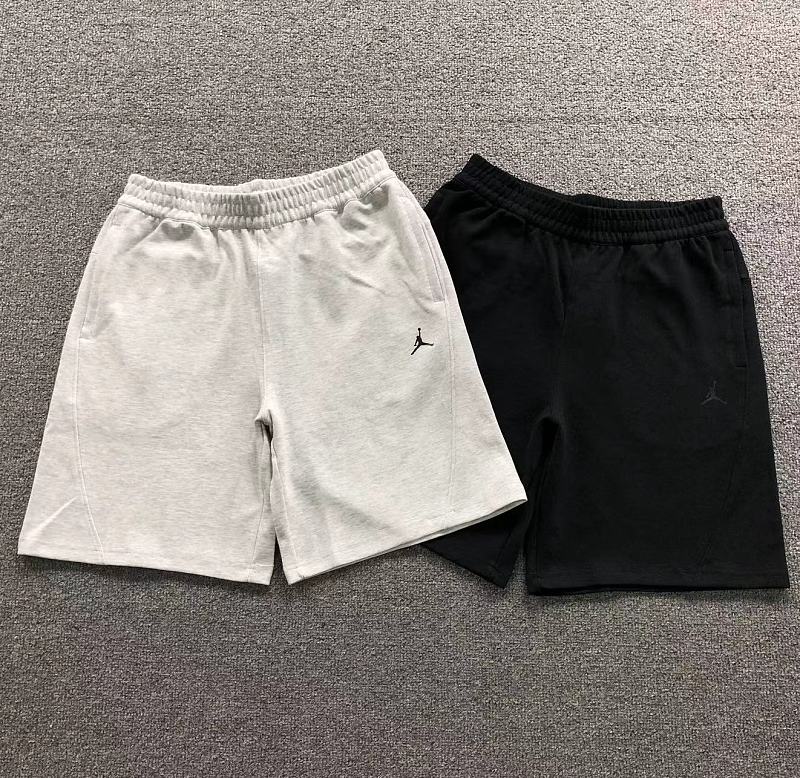 AIR JORDAN SHORTS 3206120519（im 170cm 60kg i wear size L in the phot）