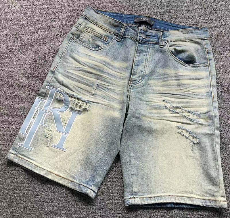 AMIRI SHORTS 3110254517（im 170cm 60kg i wear size 30 in the phot）