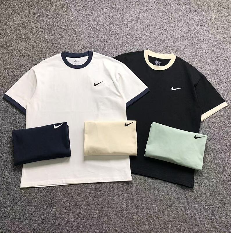 NIKE T-SHIRT 2203265001（im 170cm 60kg i wear size M in the phot）