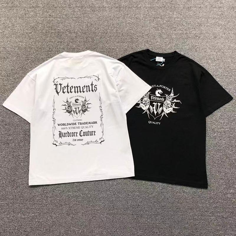 VETEMENTS T-SHIRT 41091528145（im 170cm 60kg i wear size S in the phot）