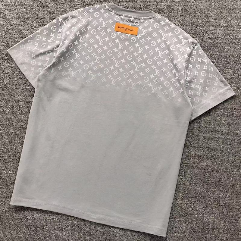 LV T-SHIRT 505281170（im 170cm 60kg i wear size M in the phot）