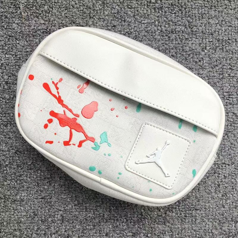 AIR JORDAN BAG 1106280413 ( 长21CM*宽6CM*高14CM)