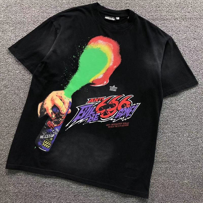 HELLSTAR T-SHIRT 2207112217（im 170cm 60kg i wear size S in the phot）