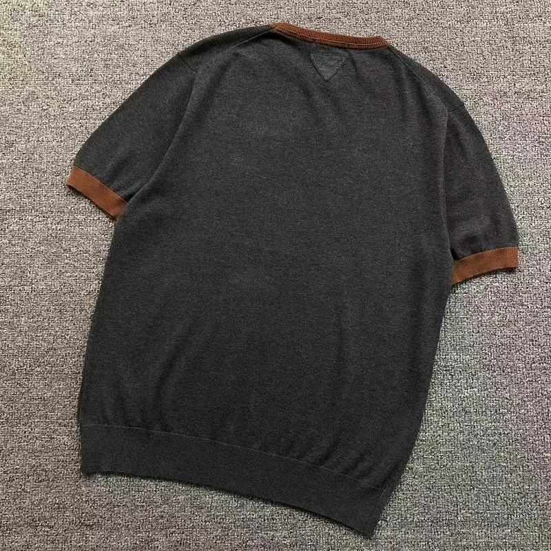 PRADA T-SHIRT 3205140121（im 170cm 60kg i wear size M in the phot）