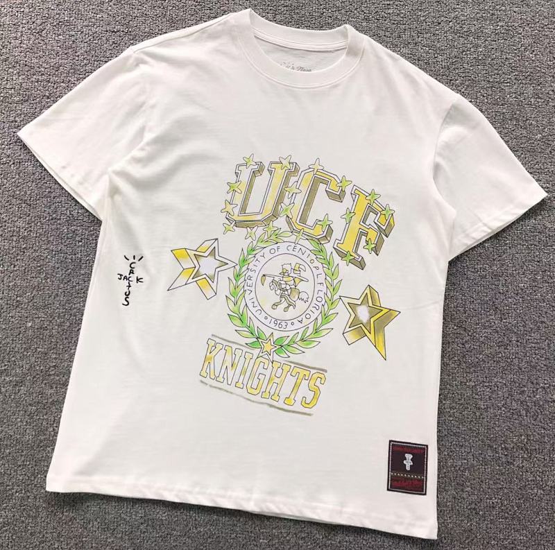 TRAVIS SCOTT T-SHIRT 213290346（im 170cm 60kg i wear size S in the phot)
