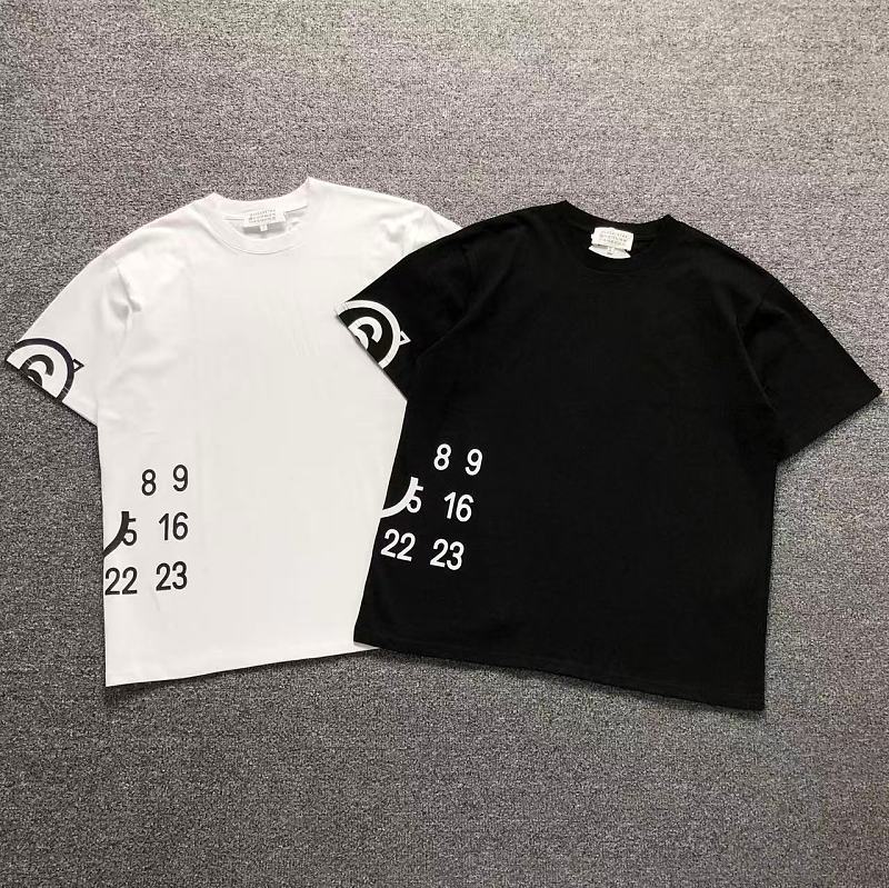 MAISON MARGIELA T-SHIRT 5208210386（im 170cm 60kg i wear size 46 in the phot）
