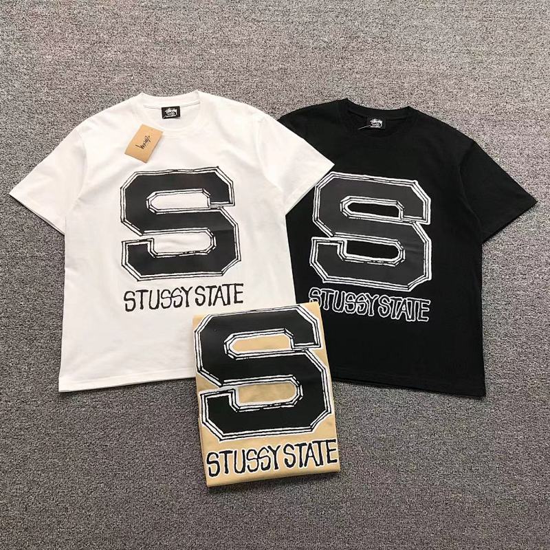STUSSY T-SHIRT 1111220302（im 170cm 60kg i wear size M in the phot）