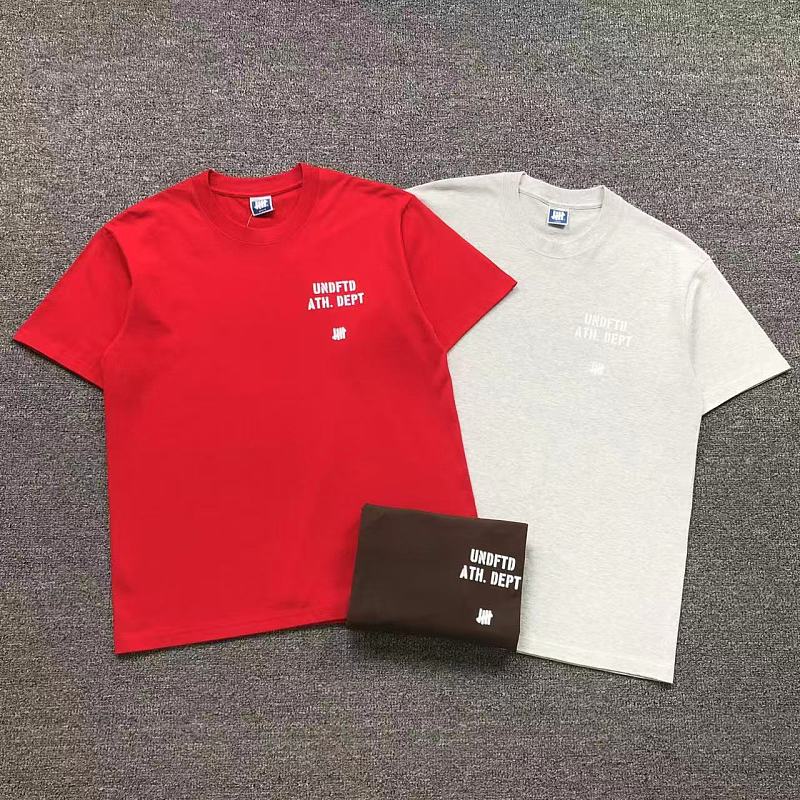 UNDEFEATED T-SHIRT 126171302（im 170cm 60kg i wear size L in the phot）