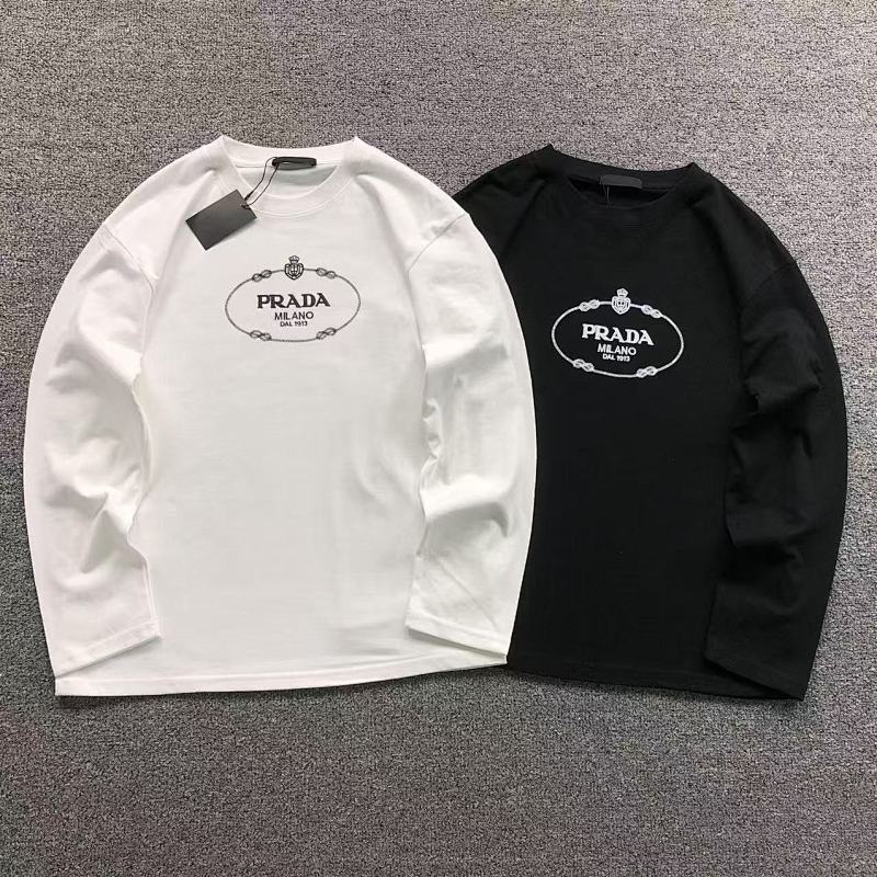 PRADA LONG SLEEVED 2111100701（im 170cm 60kg i wear size L in the phot）