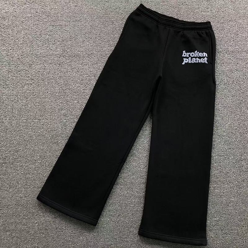 BROKEN PLANET TROUSERS 56121991（im 170cm 55kg i wear size S in the phot）