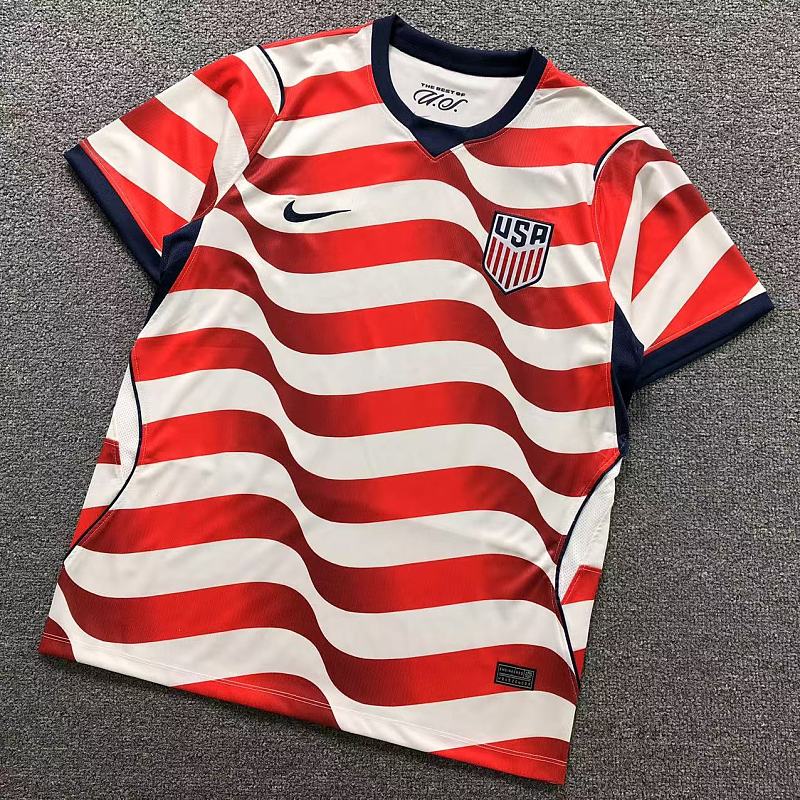 FOOTBALL T-SHIRT 125942002（im 170cm 60kg i wear size L in the phot）