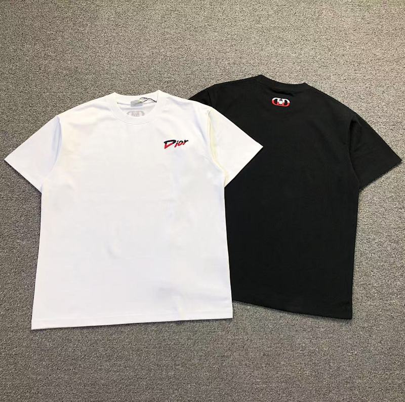 DIOR T-SHIRT 11122009137（im 170cm 60kg i wear size M in the phot）