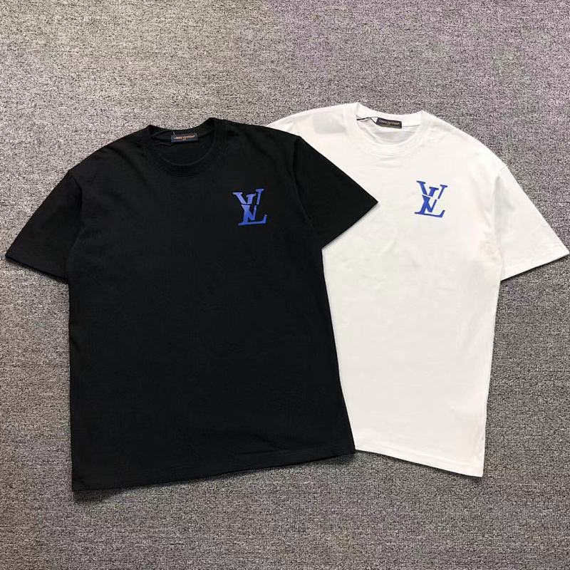 LV T-SHIRT 2111053601（im 170cm 60kg i wear size L in the phot）