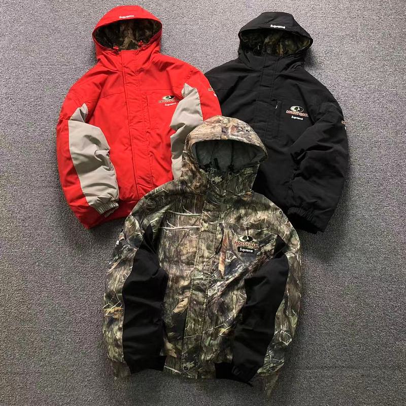SUPREME JACKET 127312133（im 170cm 60kg i wear size S in the phot）
