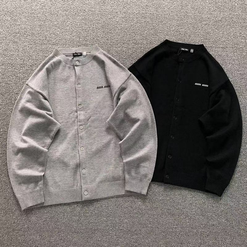 MIU MIU SWEATER 4108282677（im 170cm 60kg i wear size S in the phot）