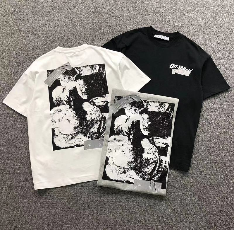 OFF-WHITE T-SHIRT 3205163021（im 170cm 60kg i wear size M in the phot）