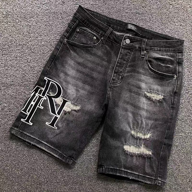 AMIRI SHORTS 3110253317（im 170cm 60kg i wear size 30 in the phot）