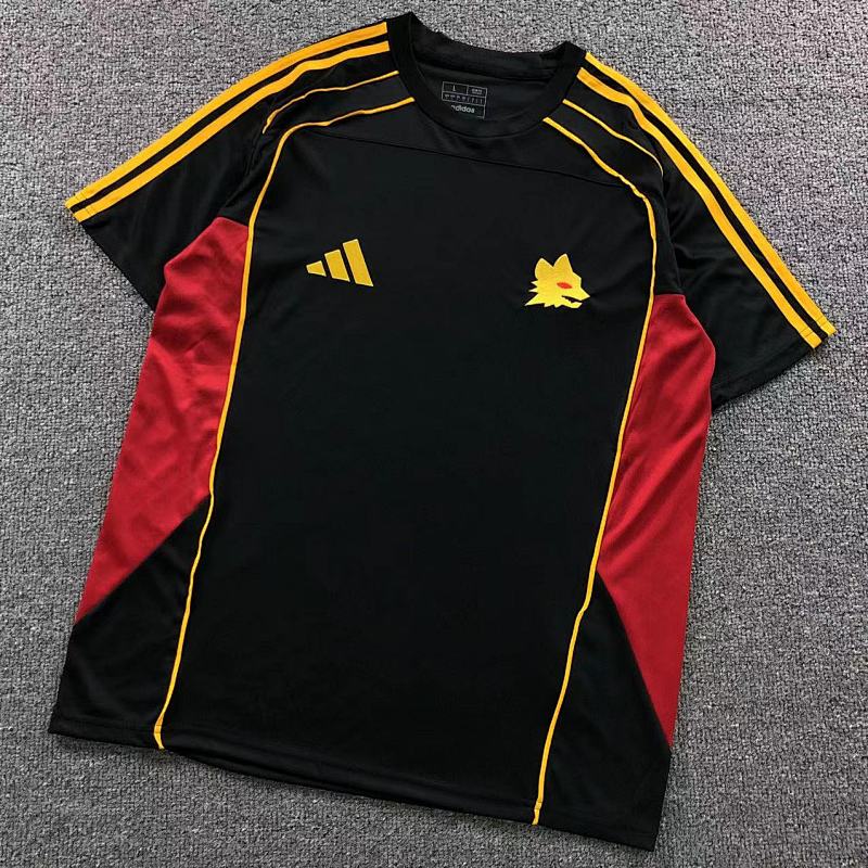 FOOTBALL T-SHIRT 11122621002（im 170cm 60kg i wear size L in the phot）