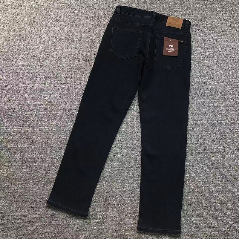 TOM FORD TROUSERS 5207240901（im 170cm 60kg i wear size 31 in the phot）