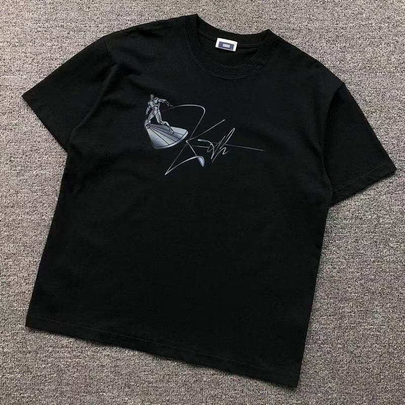 KITH T-SHIRT（im 170cm 60kg i wear size L in the phot）