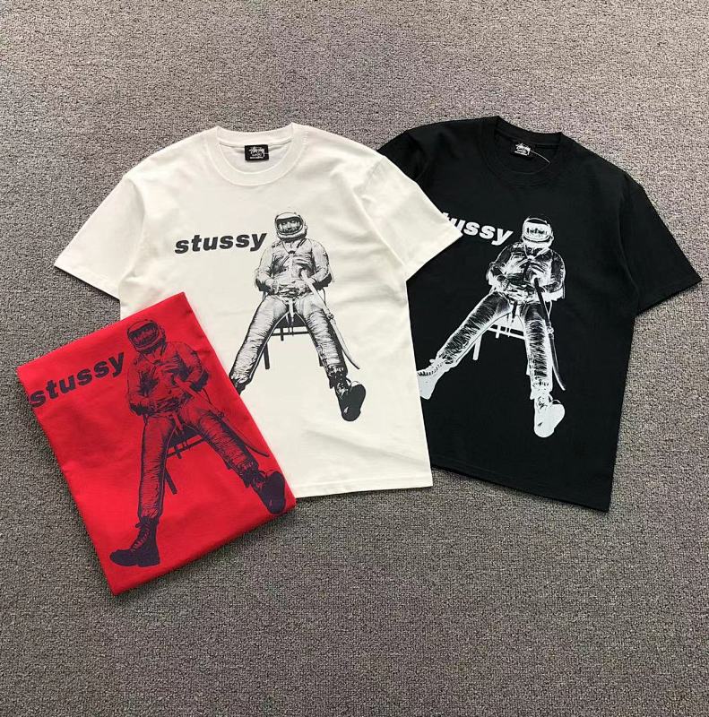 STUSSY T-SHIRT 3107091502（im 170cm 60kg i wear size M in the phot）