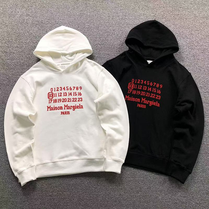 MAISON MARGIELA HOODIE 58262286（im 170cm 60kg i wear size 46 in the phot）