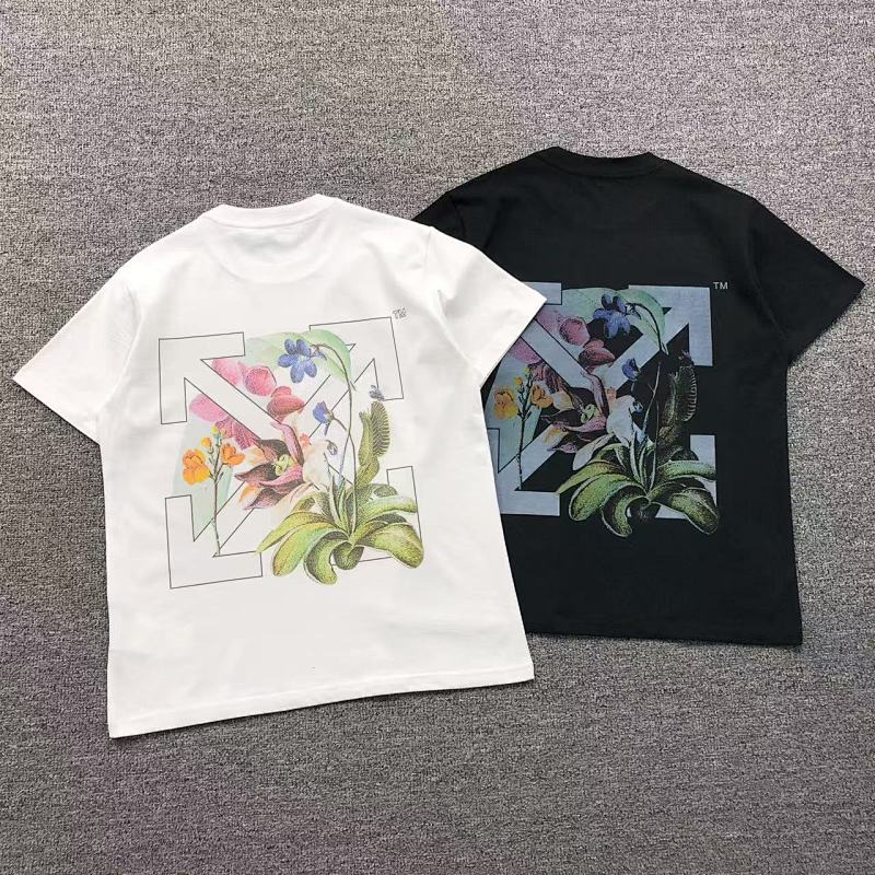 OFF-WHITE T-SHIRT 31151121（im 170cm 57kg i wear size XS in the phot）