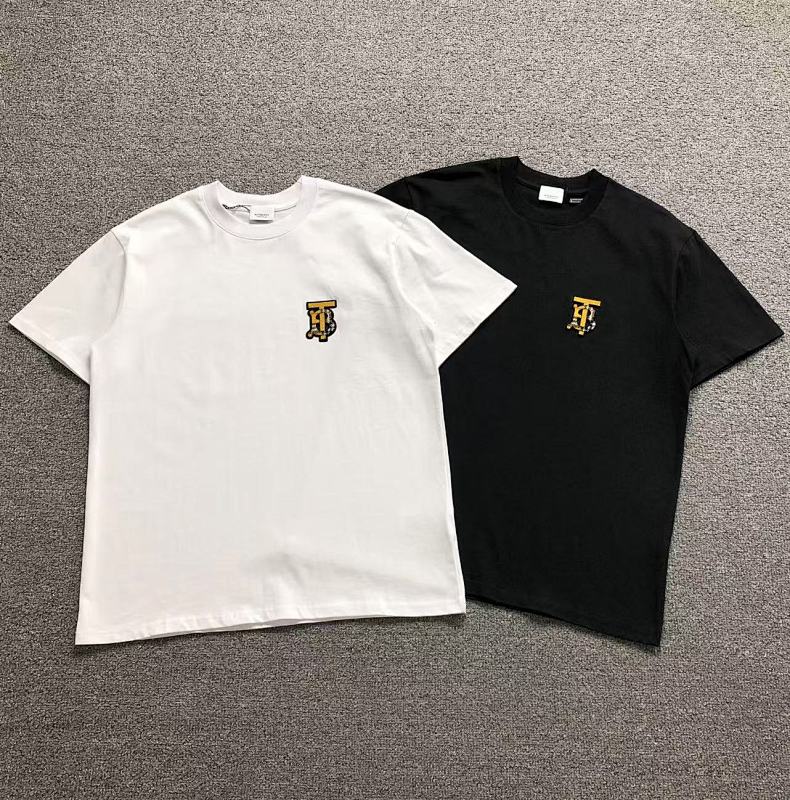 BURBERRY T-SHIRT 3203053421（im 170cm 60kg i wear size M in the phot）