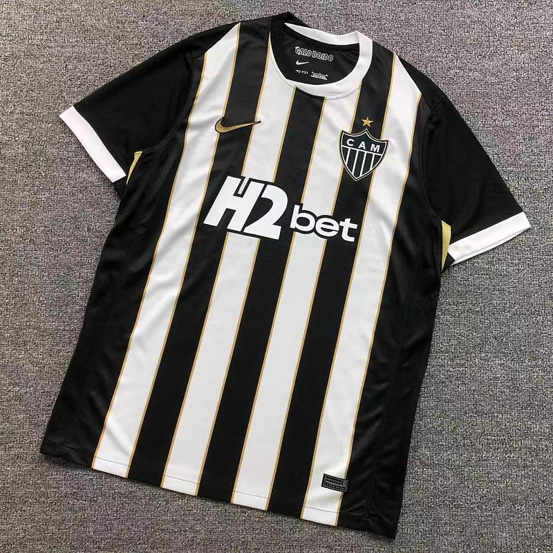 FOOTBALL T-SHIRT 1252627002（im 170cm 60kg i wear size L in the phot）