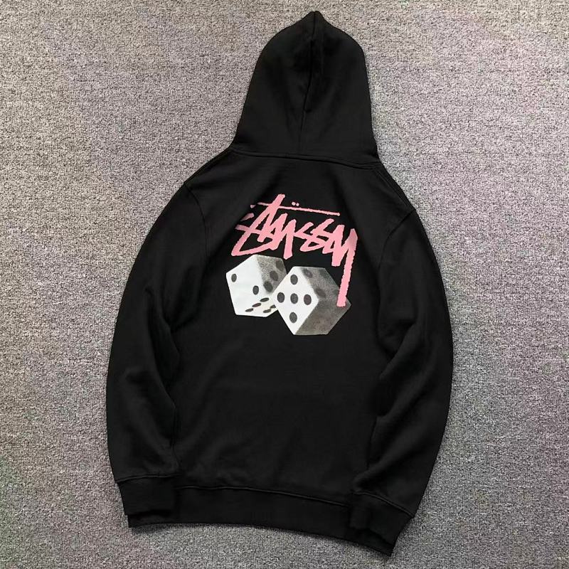STUSSY HOODIE 1112251231（im 170cm 60kg i wear size L in the phot）