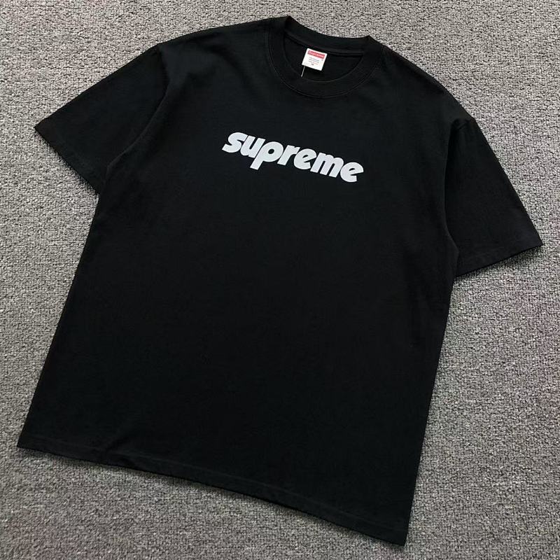 SUPREME T-SHIRT 41062501123（im 170cm 60kg i wear size M in the phot）