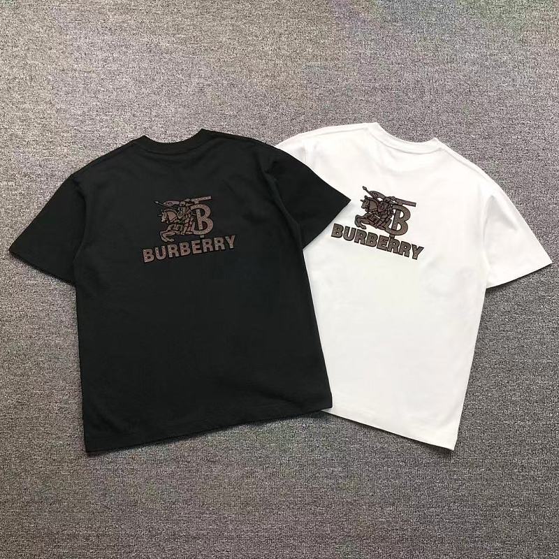 BURBERRY T-SHIRT 3205140421（im 170cm 60kg i wear size M in the phot）