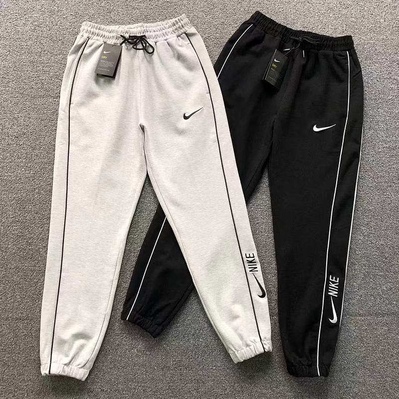NIKE TROUSERS 4205112477（im 170cm 60kg i wear size L in the phot）
