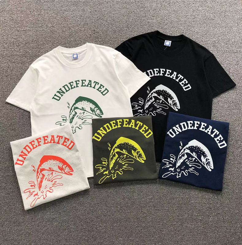 UNDEFEATED T-SHIRT 126173302（im 170cm 60kg i wear size M in the phot）